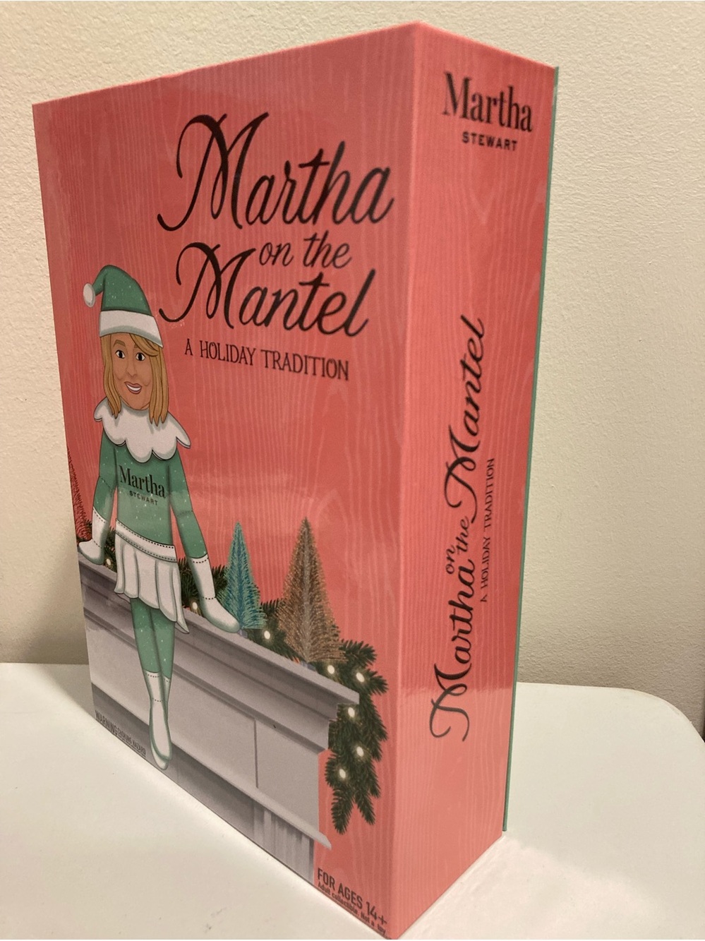 Martha on the Mantel 2024 A Holiday Tradition *Christmas with Martha Stewart NIB - Picture 2 of 9